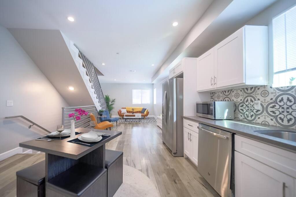 4bd Townhome Sleeps 10 Near Usc/dtla/expo Appartement *